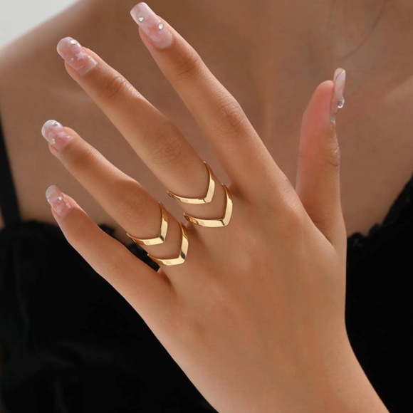 2 pcs Yellow Gold Tone Ring Set Iron Fashion Jewelry - Picture 2 of 5